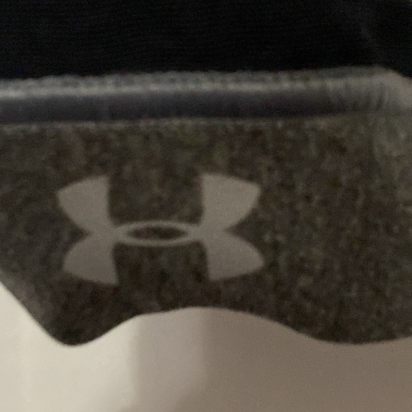 UNDER ARMOUR SPORTS BRA SIZE 36DD ADJUSTABLE CRISS CROSS STAPS BLACK GRAY CLEAN - Picture 3 of 10
